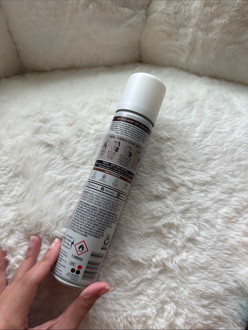 Batiste Hint of Color Dry Shampoo - Divine Dark hair black